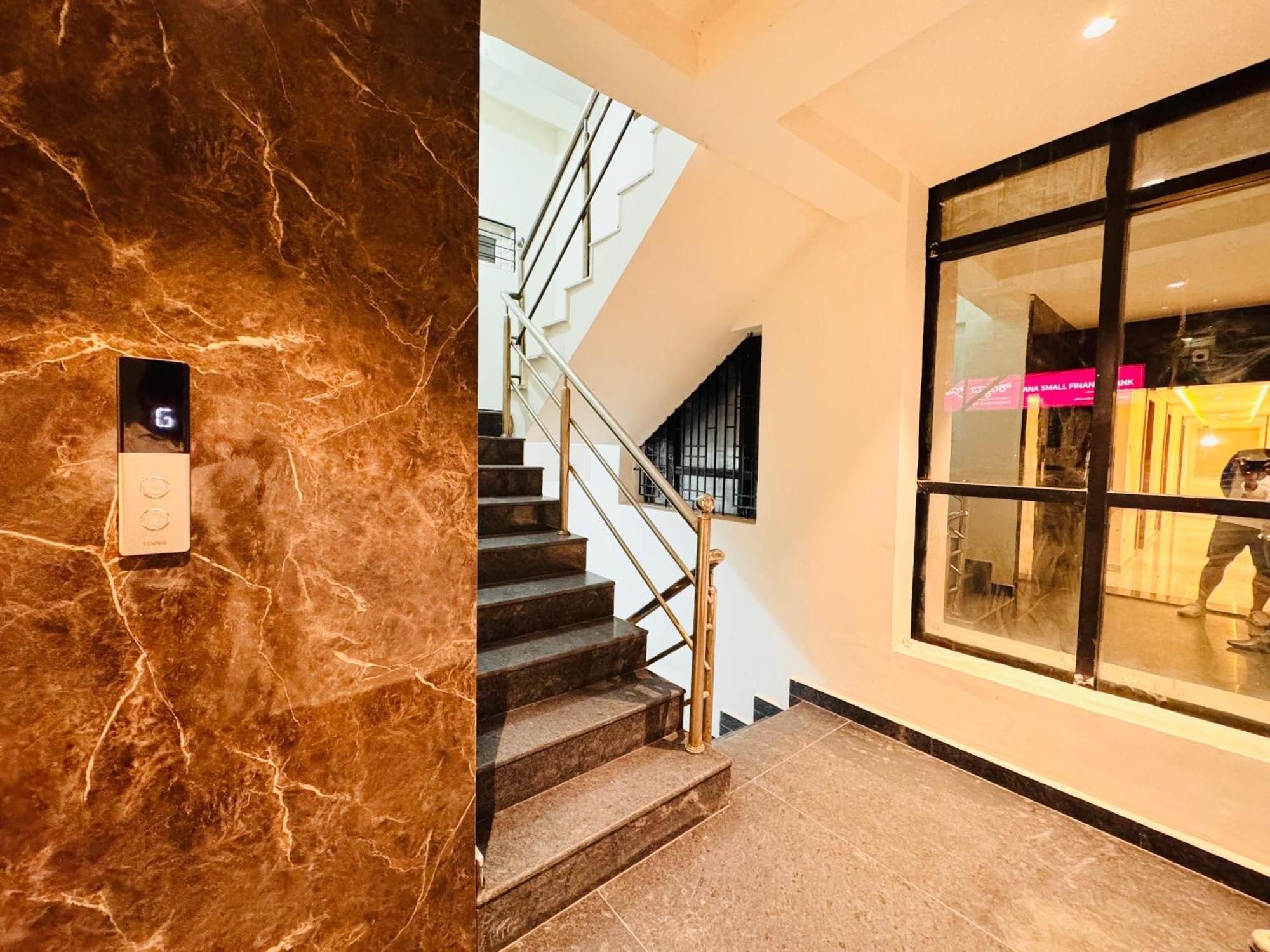 Hotel Star Avenue - Indiranagar Bangalore Dış mekan fotoğraf