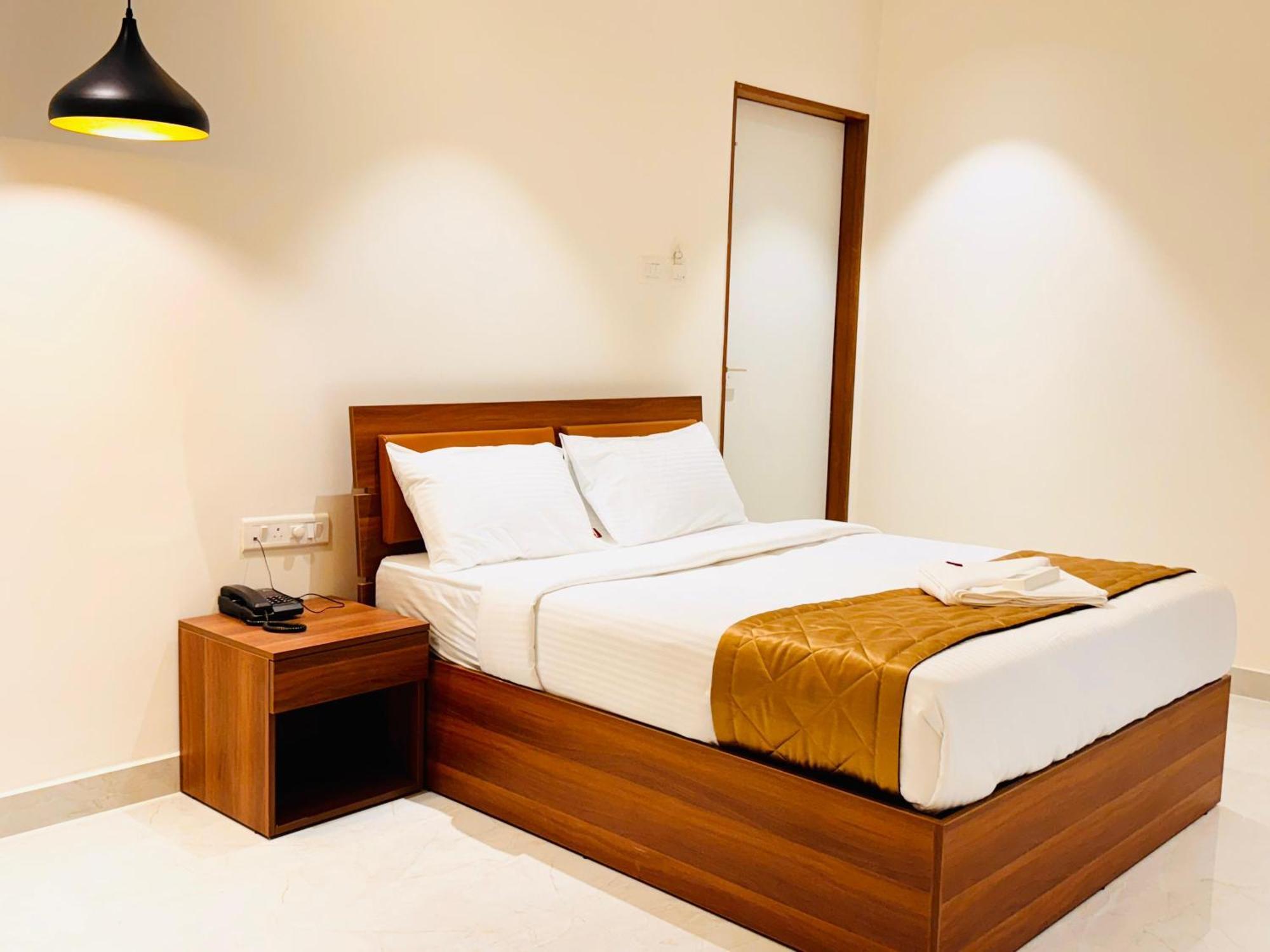 Hotel Star Avenue - Indiranagar Bangalore Dış mekan fotoğraf